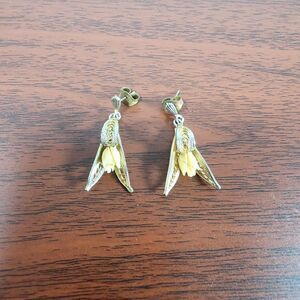 Vintage Women's Jewelry Small Tulip Earring